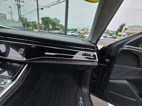 2022 Audi Q8 Premium Plus AWD