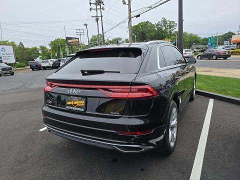 2022 Audi Q8 Premium Plus AWD