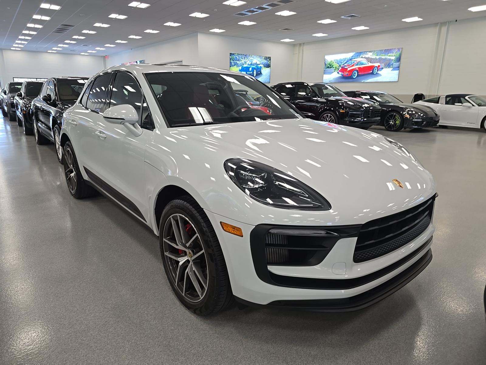 2022 Porsche Macan S AWD