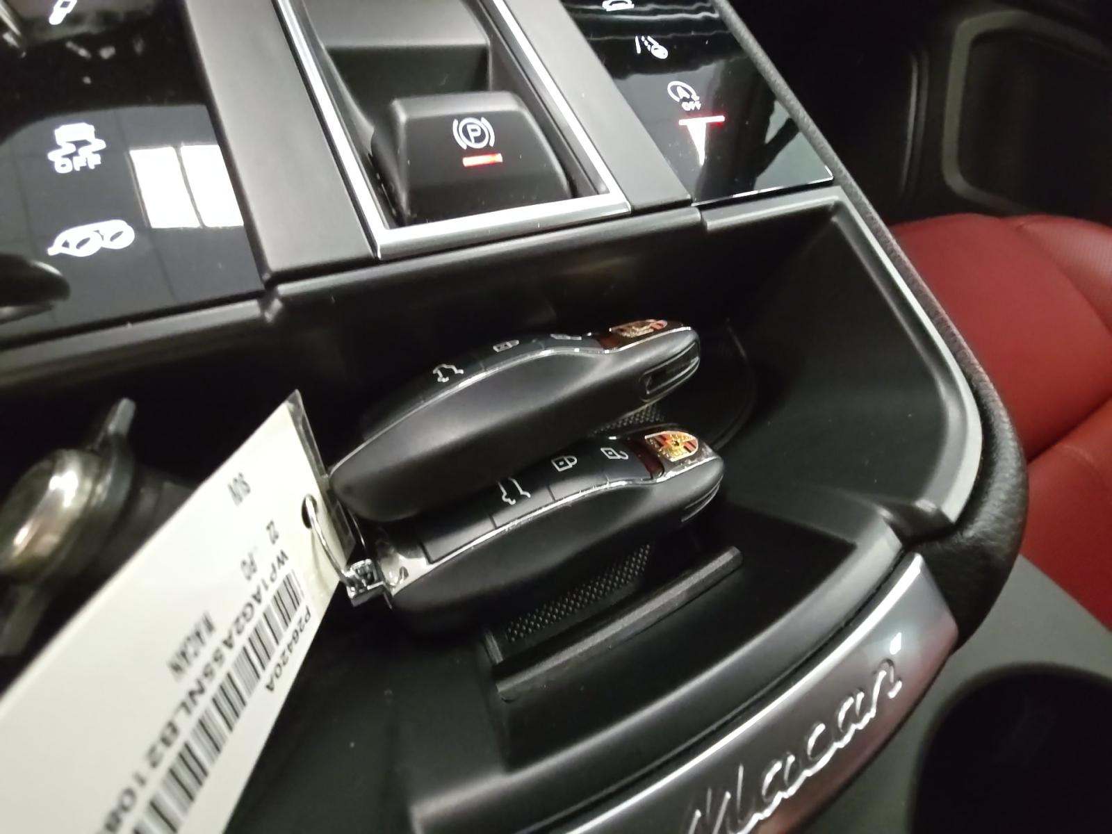 2022 Porsche Macan S AWD