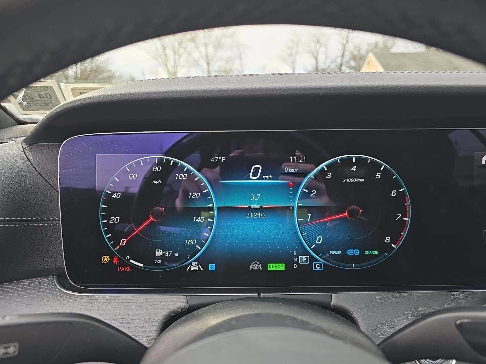 MERCEDES-BENZ E-CLASS - 9