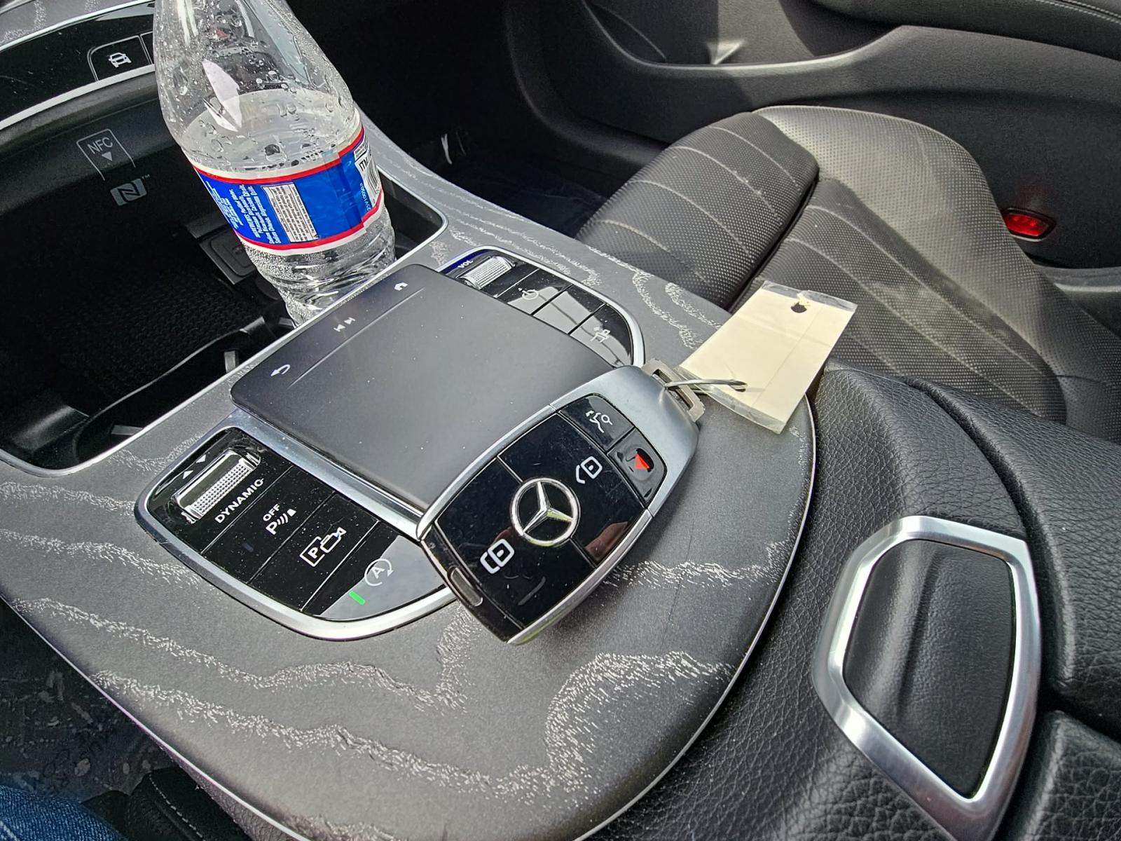 MERCEDES-BENZ E-CLASS - 8