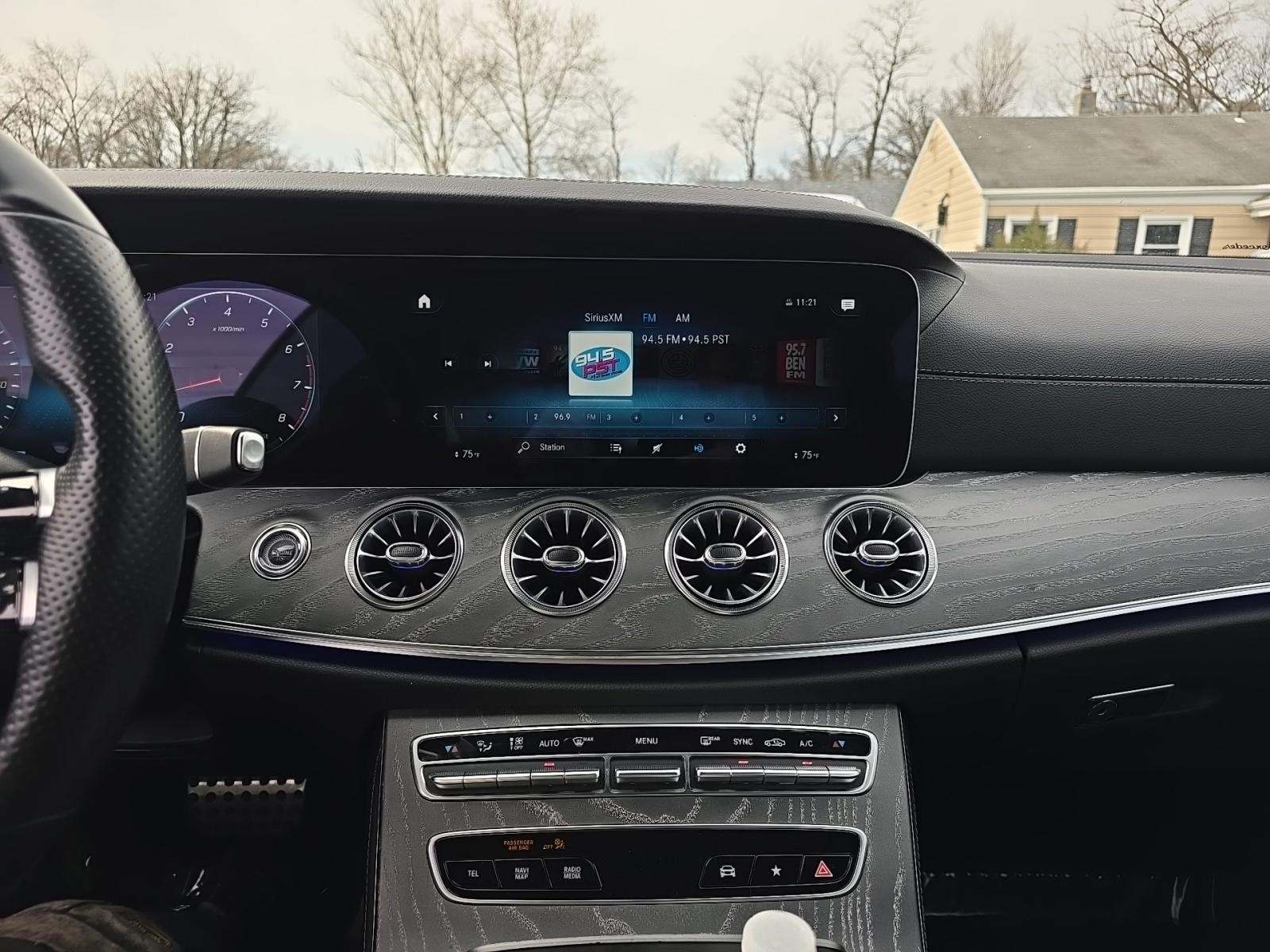 MERCEDES-BENZ E-CLASS - 10