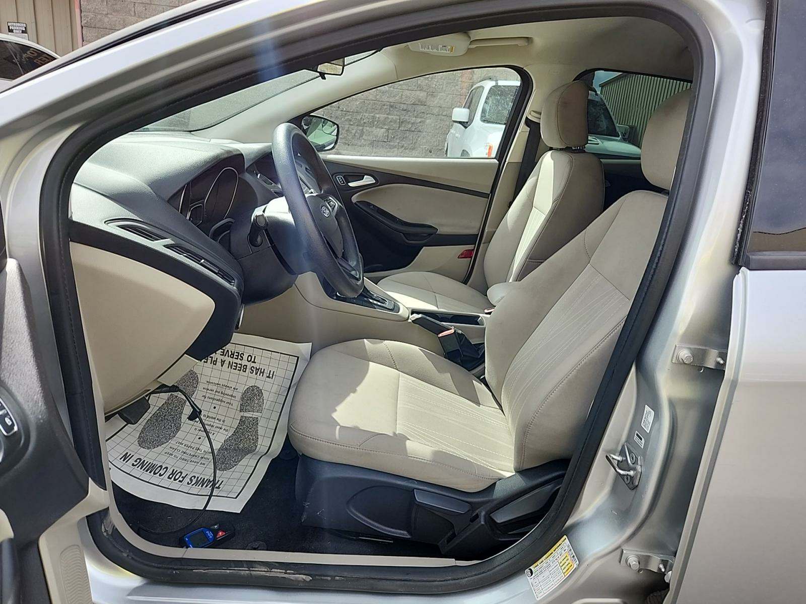 2017 Ford Focus SE FWD