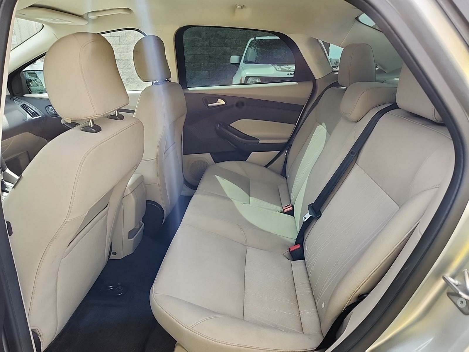 2017 Ford Focus SE FWD