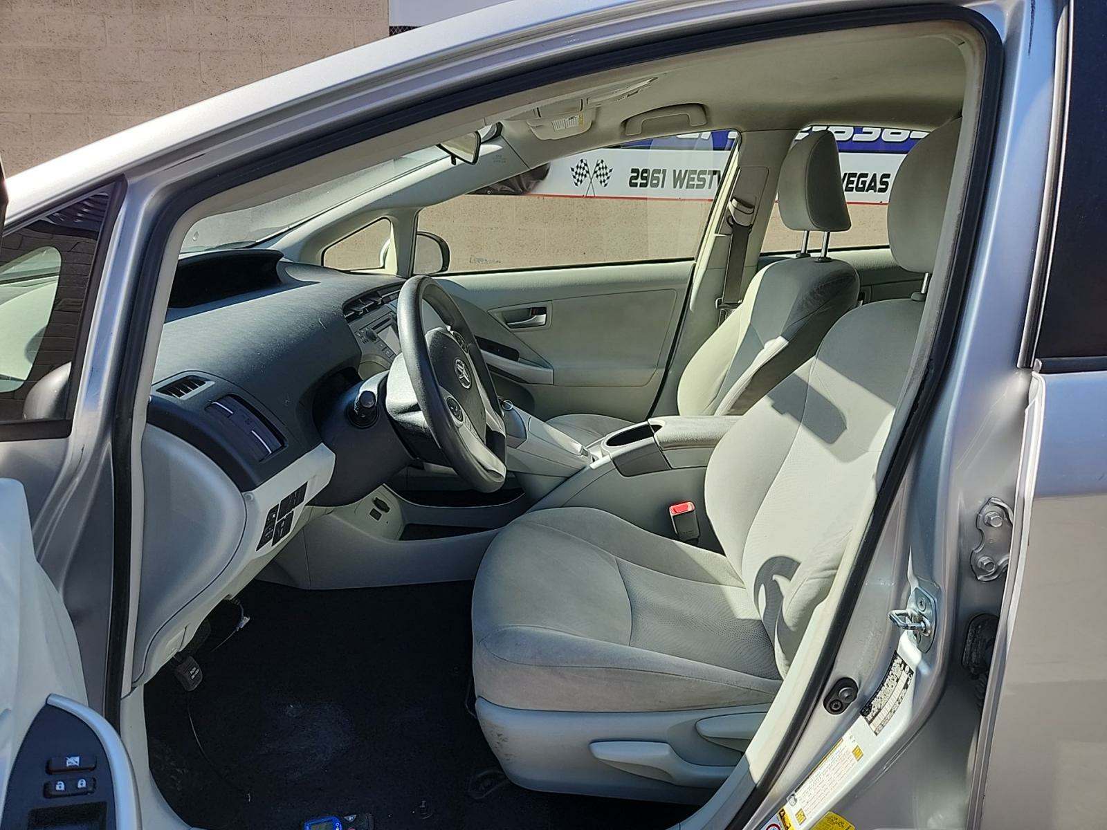 2013 Toyota Prius Three FWD