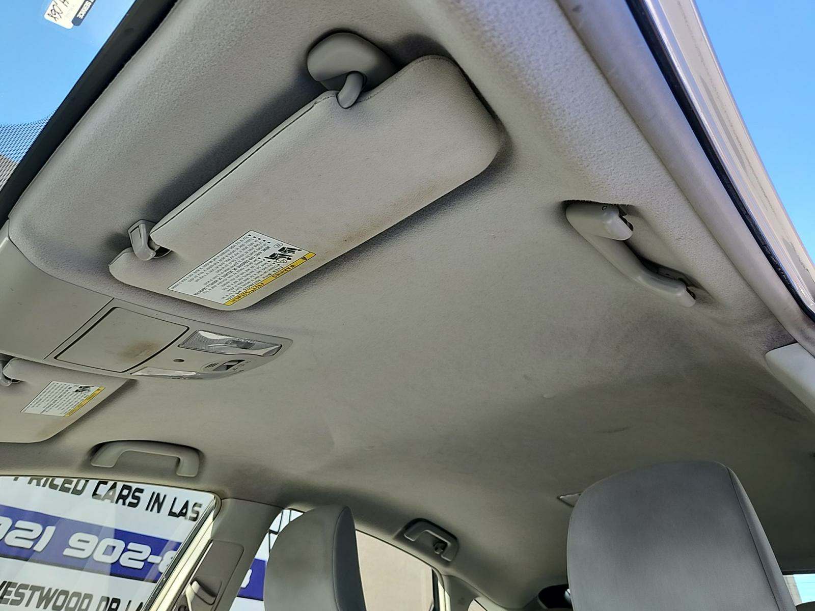 2013 Toyota Prius Three FWD