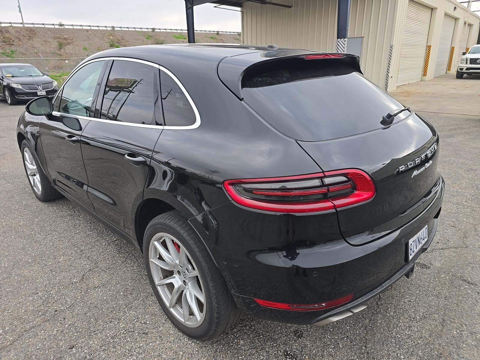 2017 Porsche Macan Turbo AWD