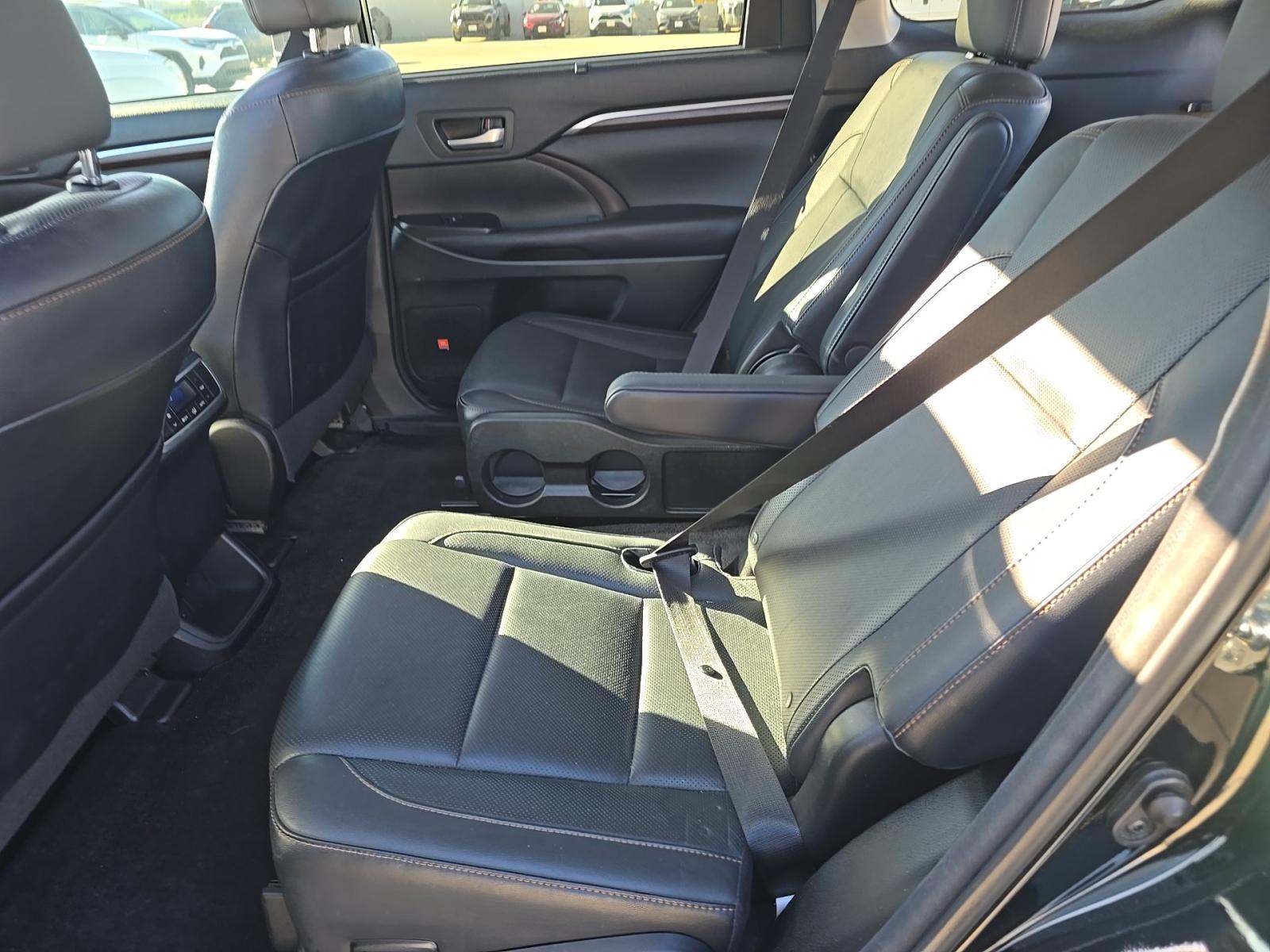 2016 Toyota Highlander Limited FWD