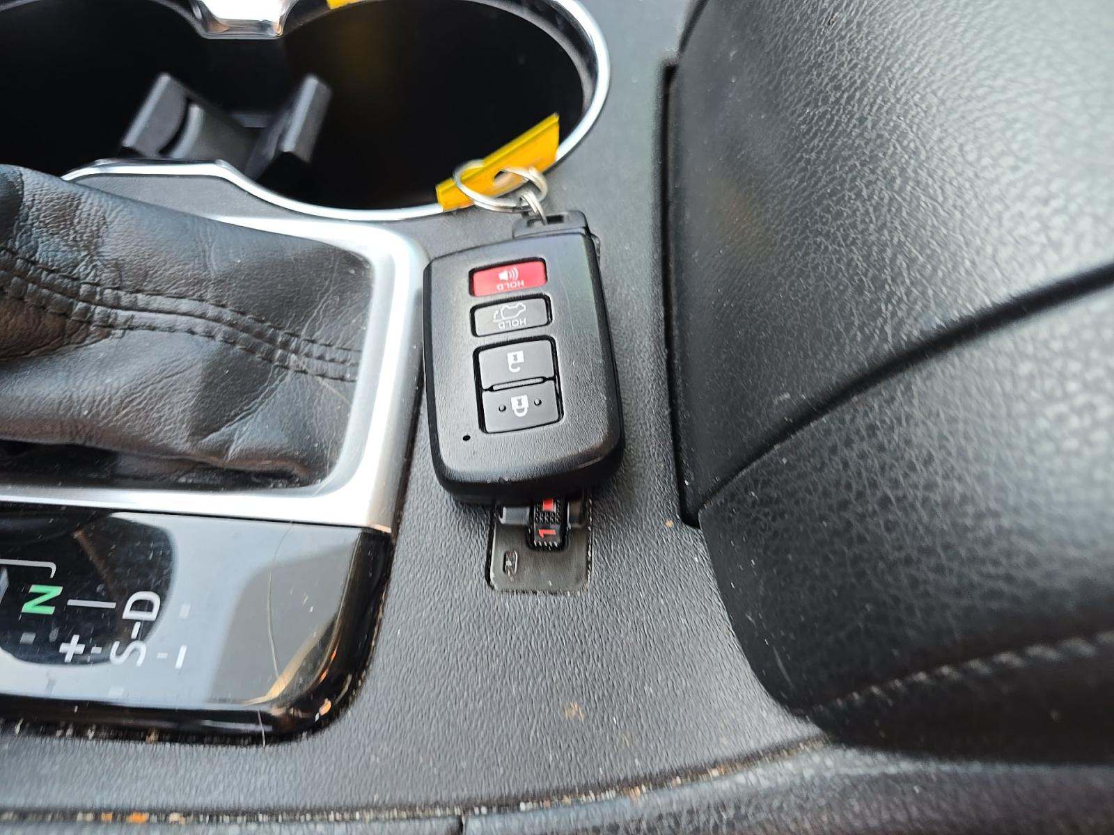 2016 Toyota Highlander Limited FWD