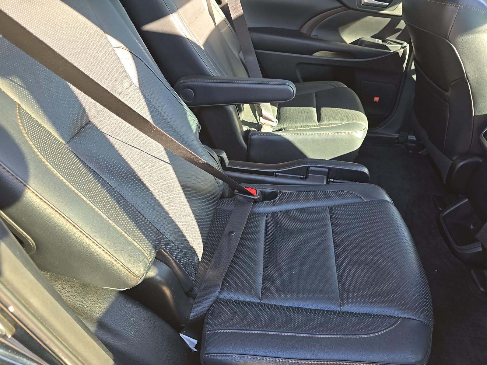 2016 Toyota Highlander Limited FWD