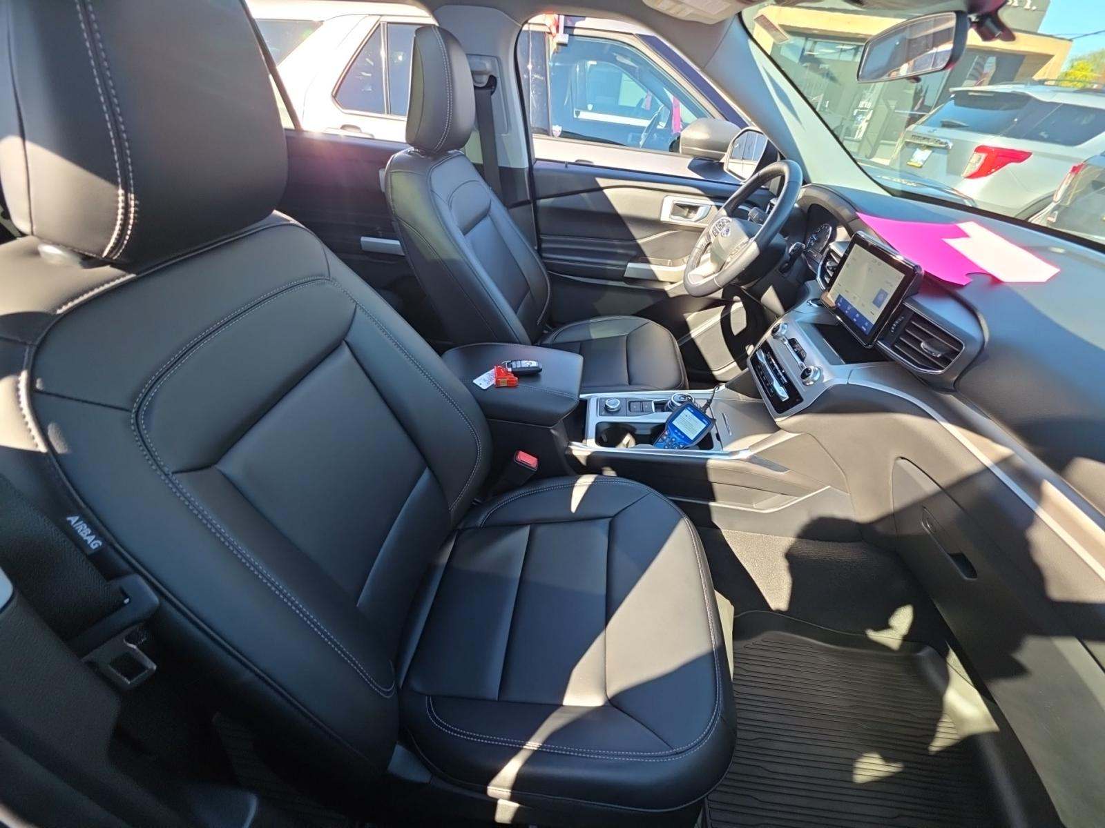 2022 Ford Explorer XLT AWD