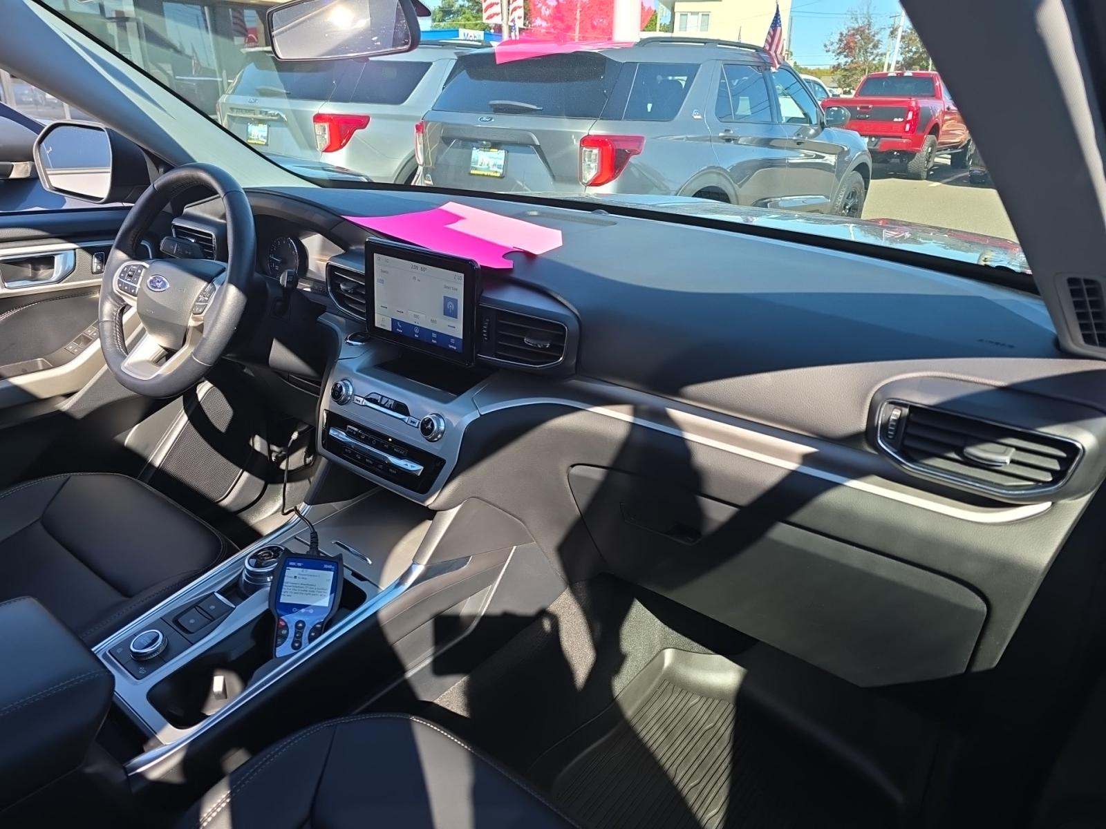 2022 Ford Explorer XLT AWD