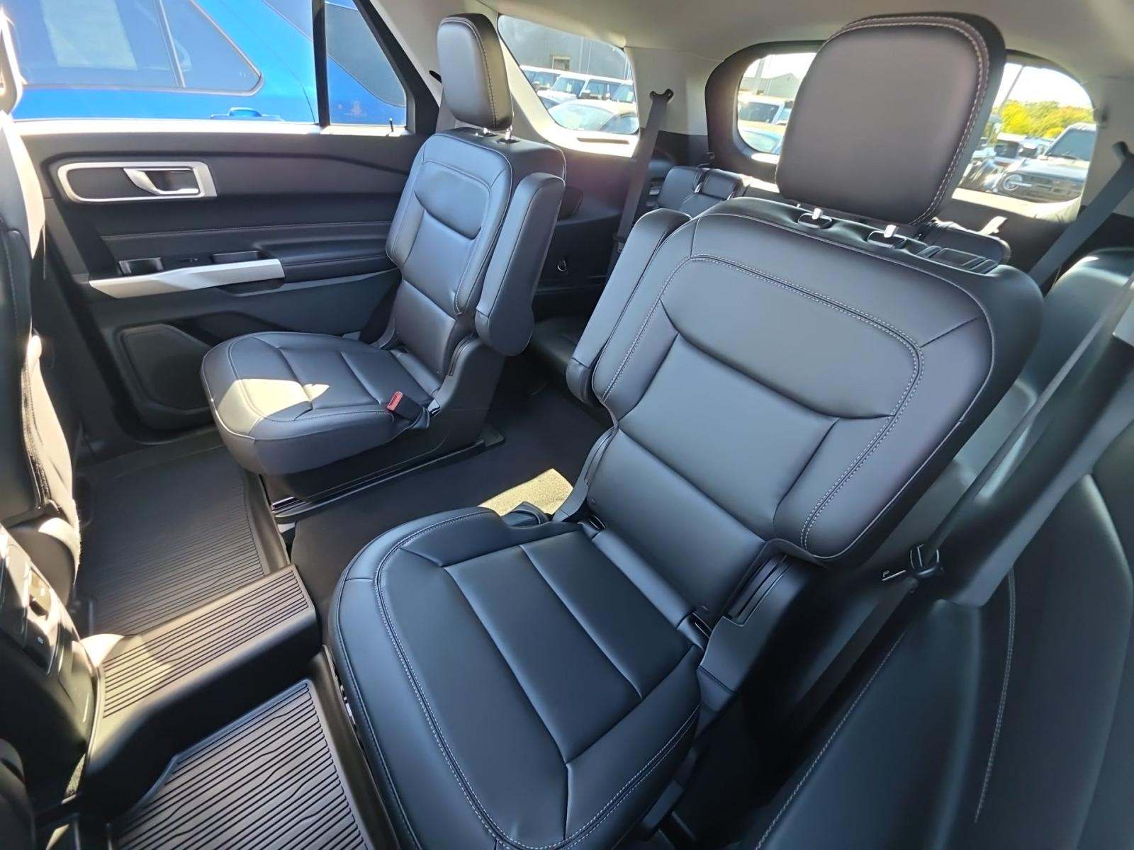 2022 Ford Explorer XLT AWD