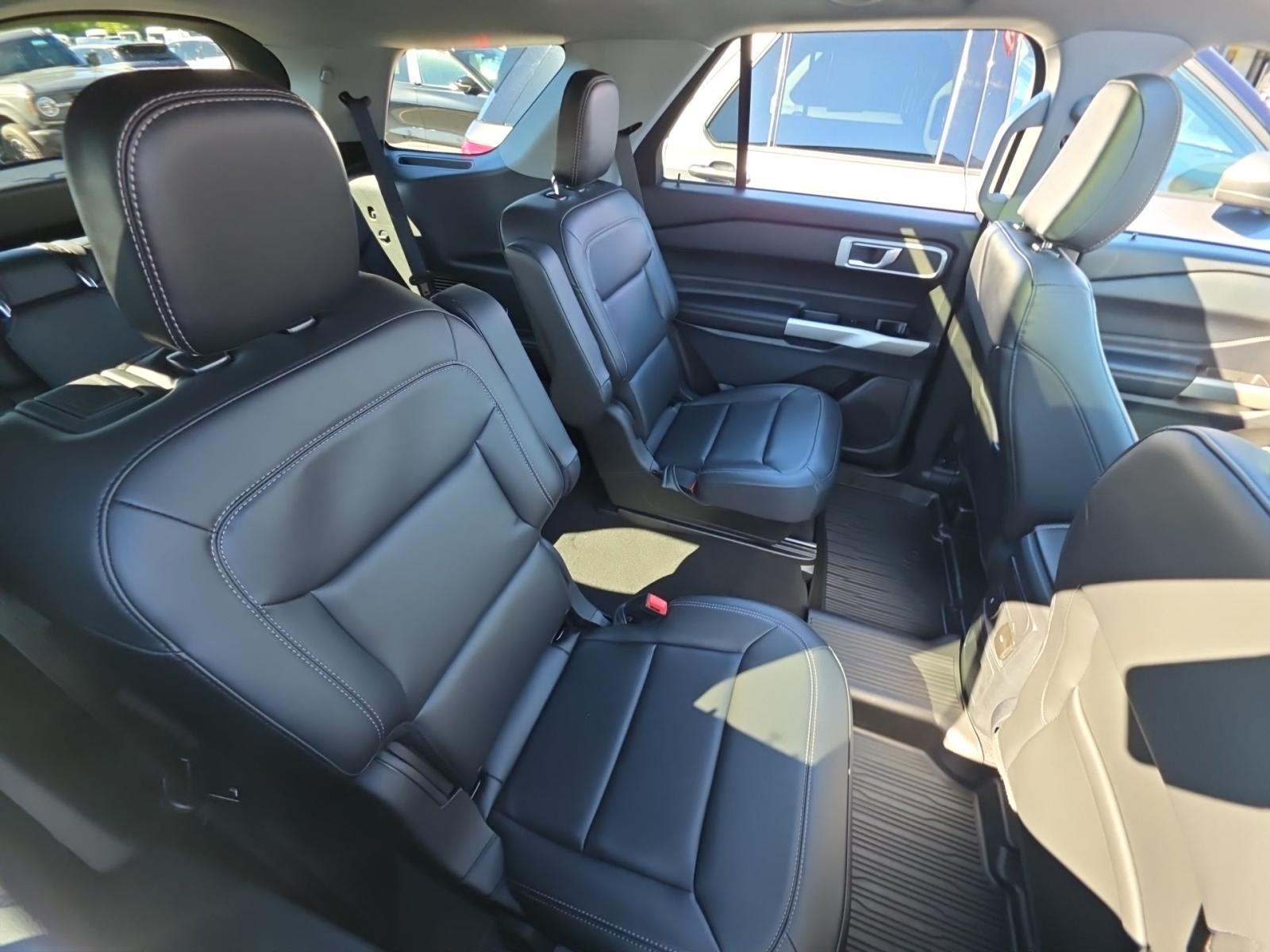 2022 Ford Explorer XLT AWD