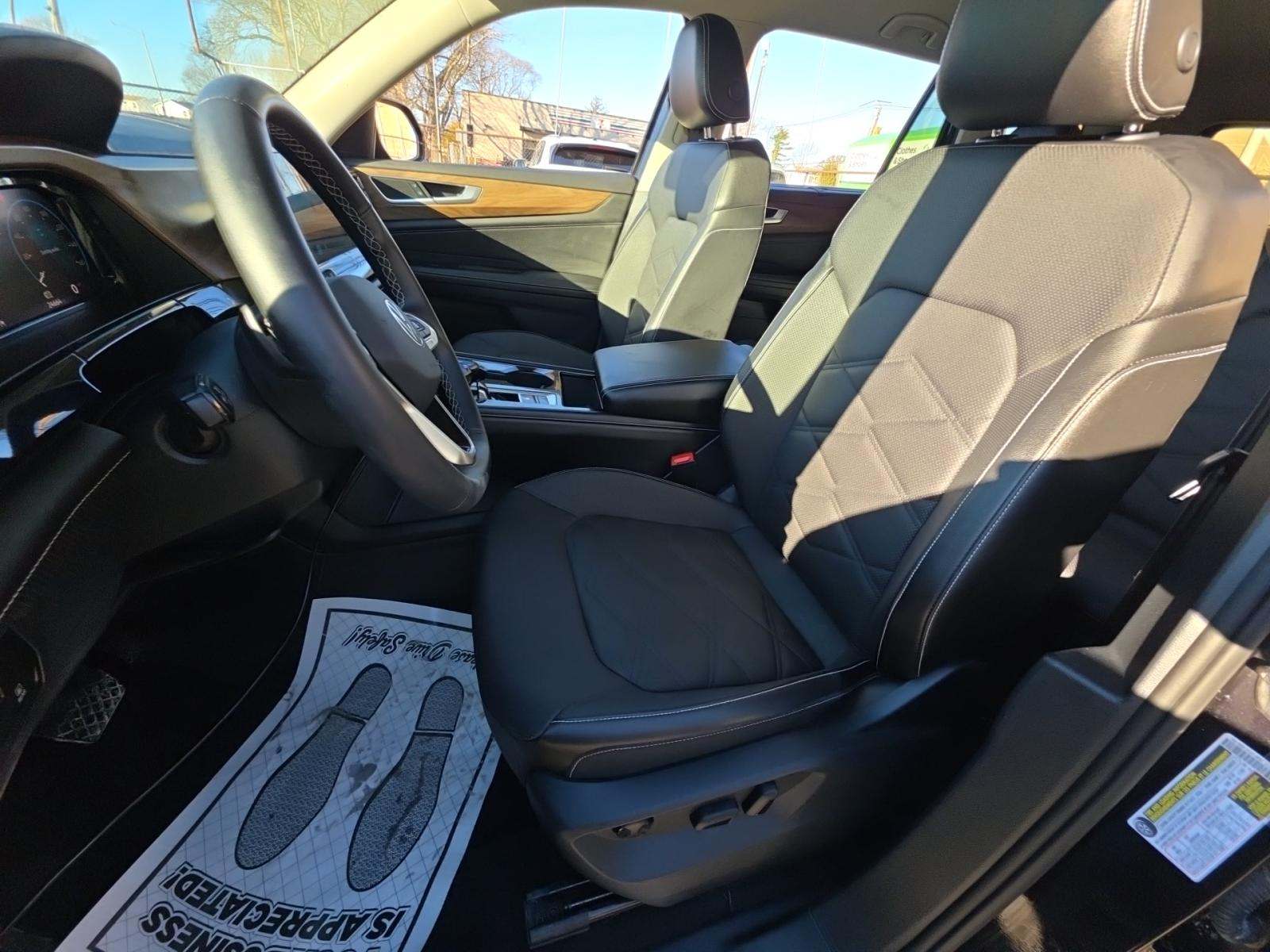 2025 Volkswagen Atlas 2.0T SE AWD