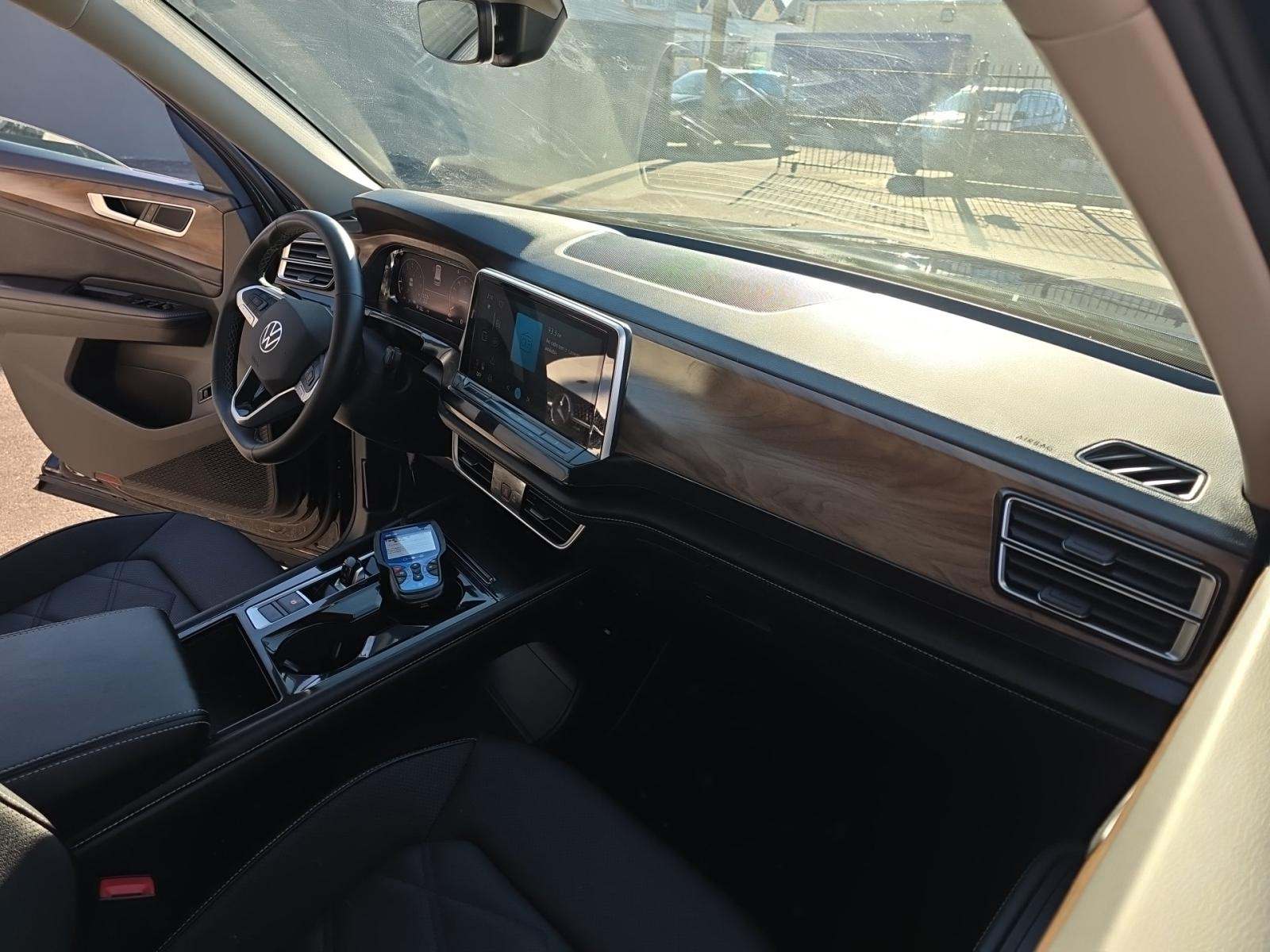 2025 Volkswagen Atlas 2.0T SE AWD