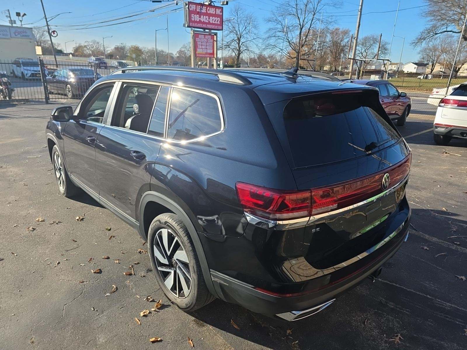 2025 Volkswagen Atlas 2.0T SE AWD