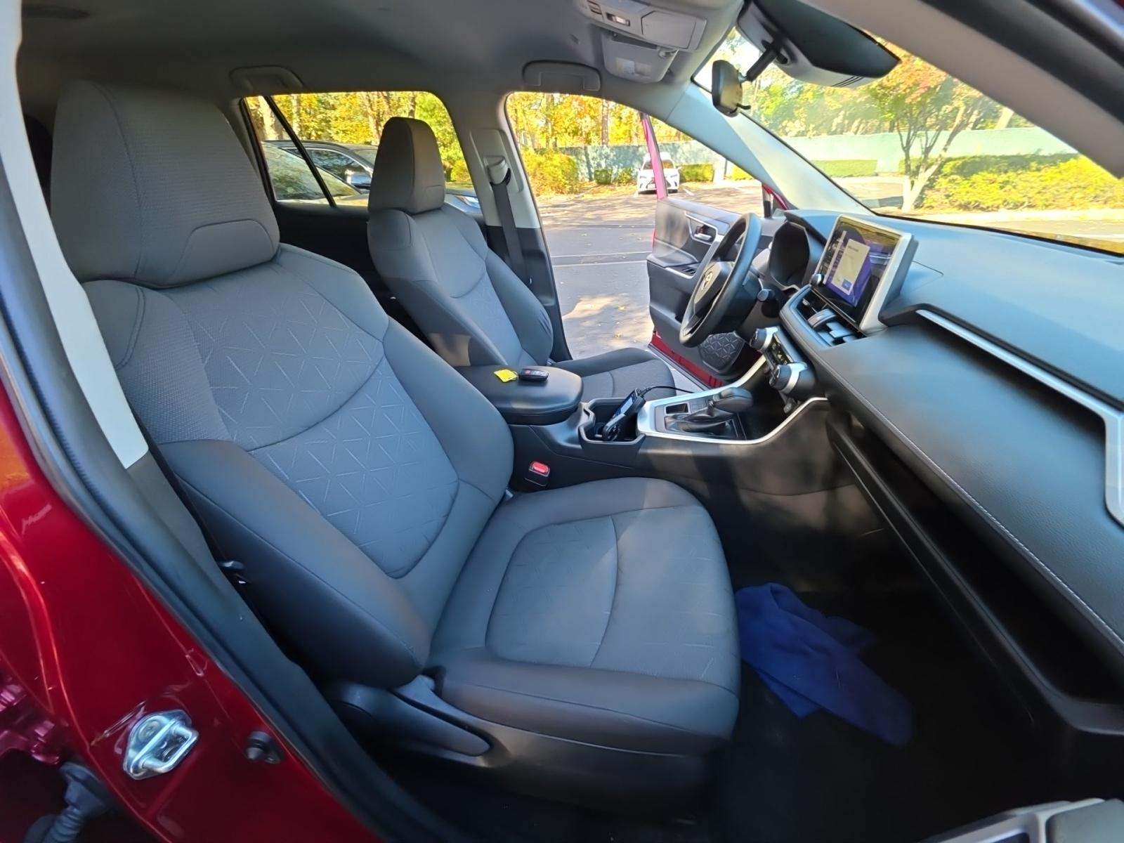 2023 Toyota RAV4 XLE AWD