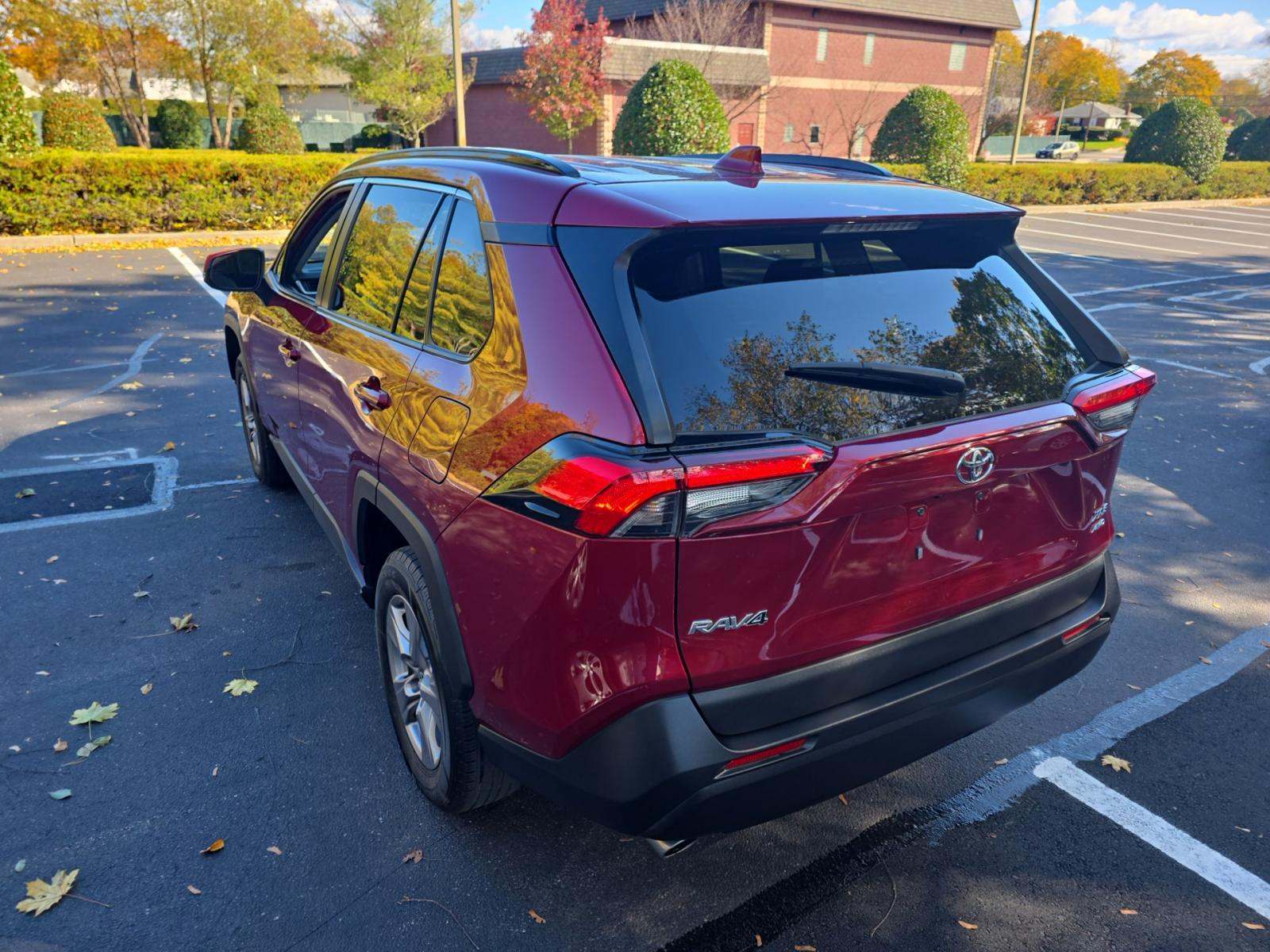 2023 Toyota RAV4 XLE AWD