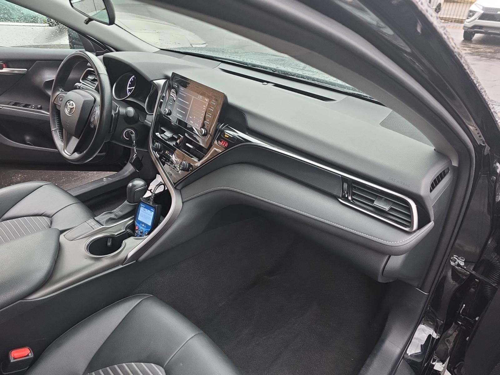 2024 Toyota Camry SE FWD