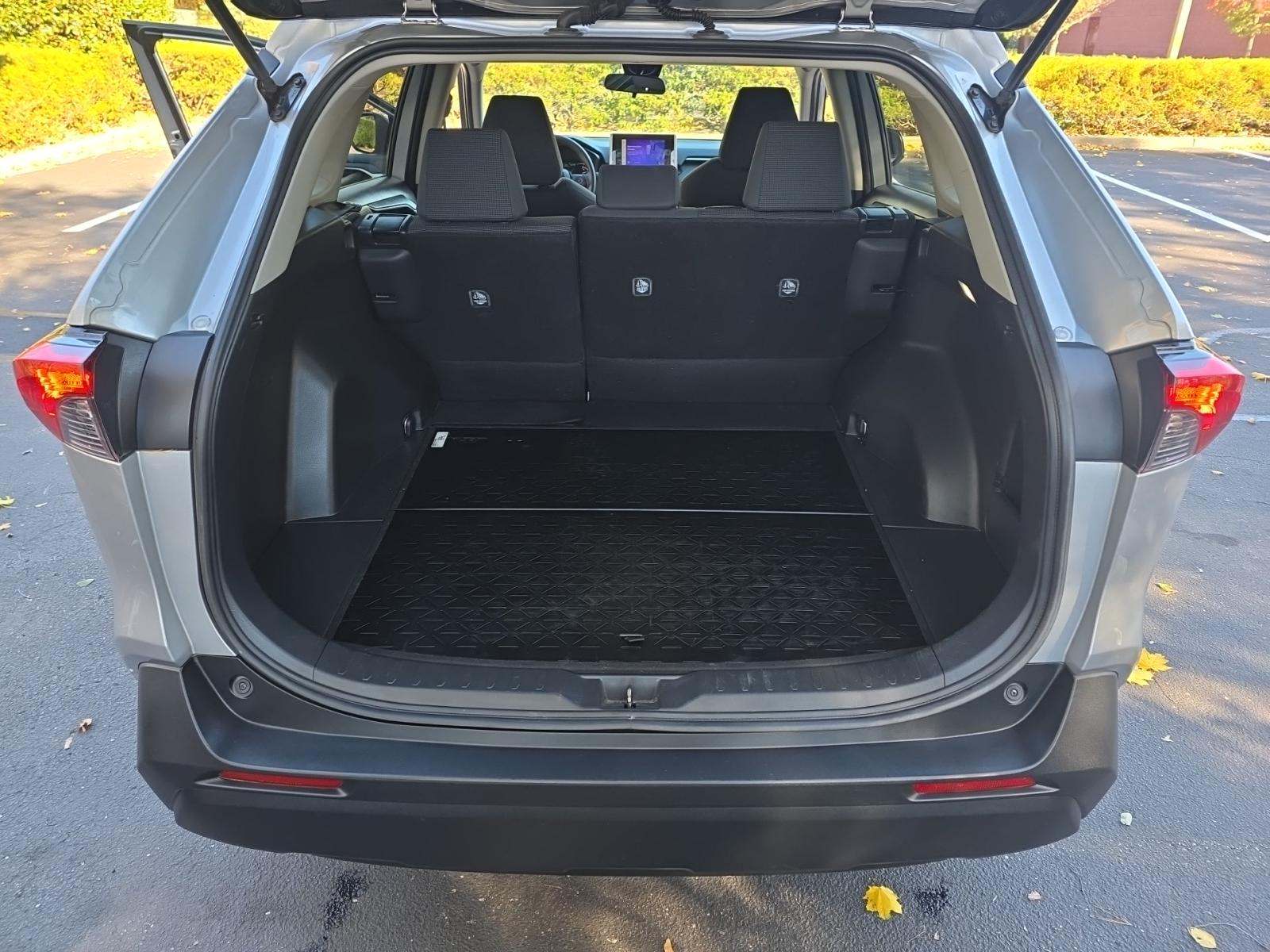 2024 Toyota RAV4 LE AWD