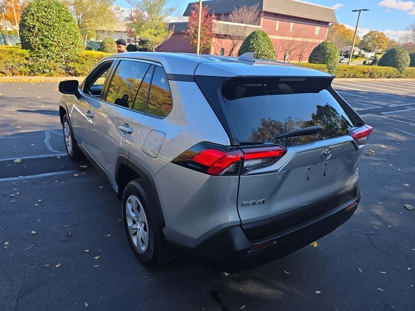 2024 Toyota RAV4 LE AWD