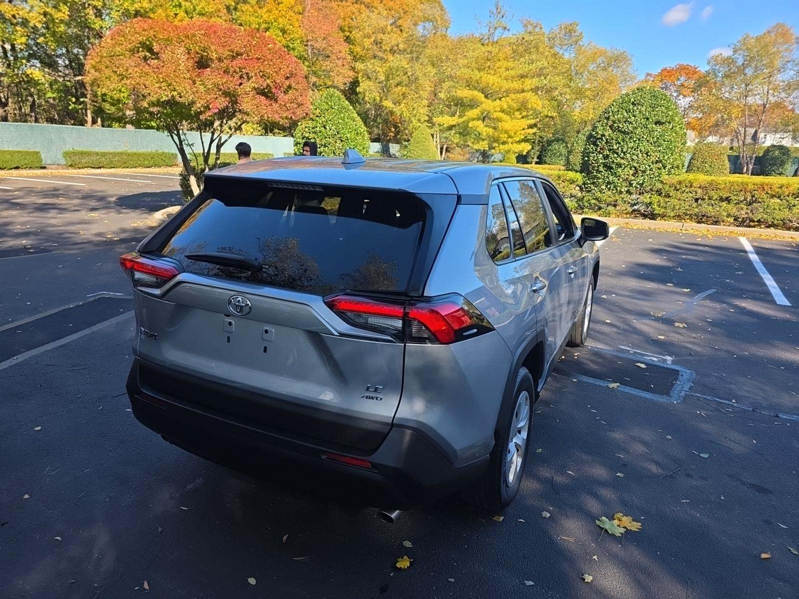 2024 Toyota RAV4 LE AWD