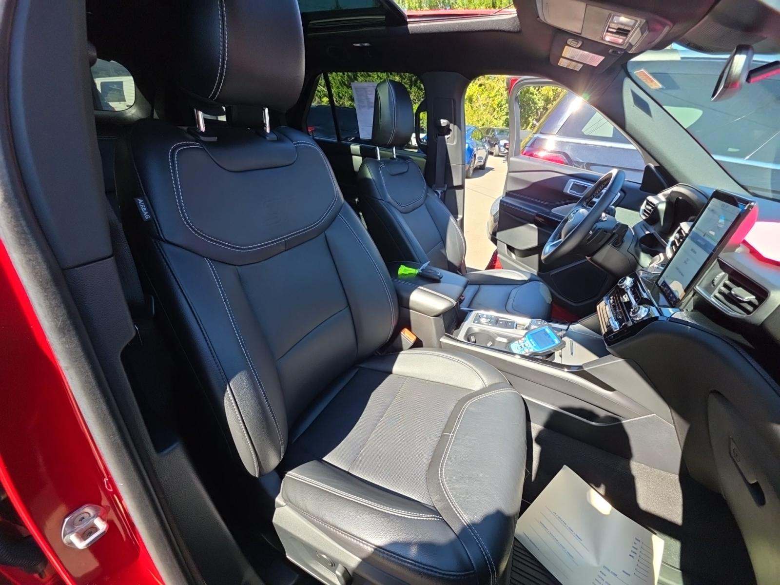 2022 Ford Explorer ST AWD