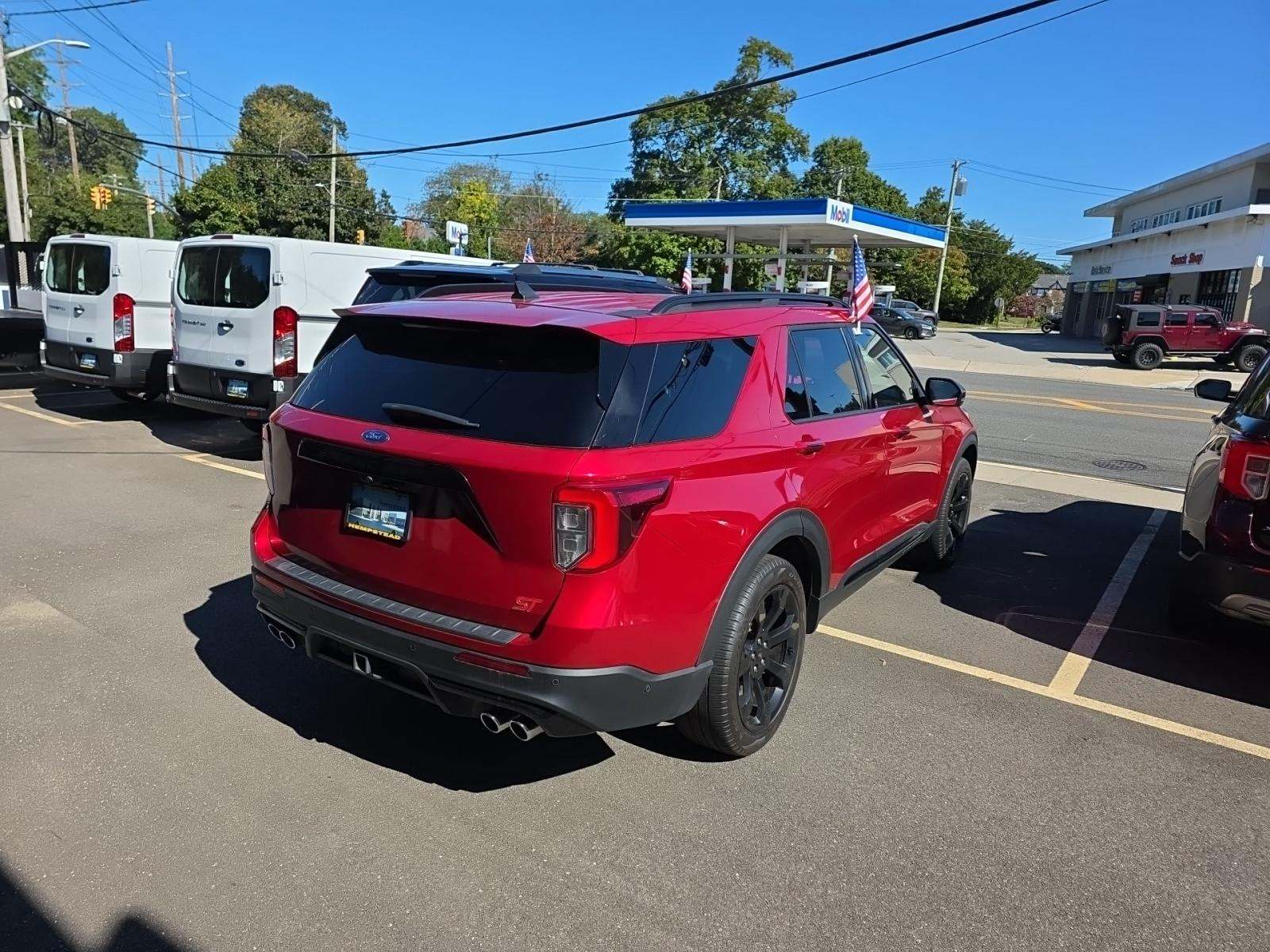 2022 Ford Explorer ST AWD