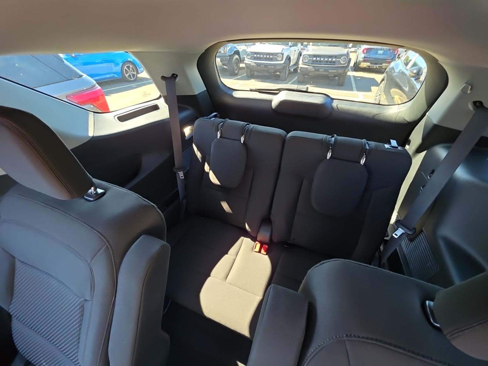 2022 Ford Explorer XLT AWD