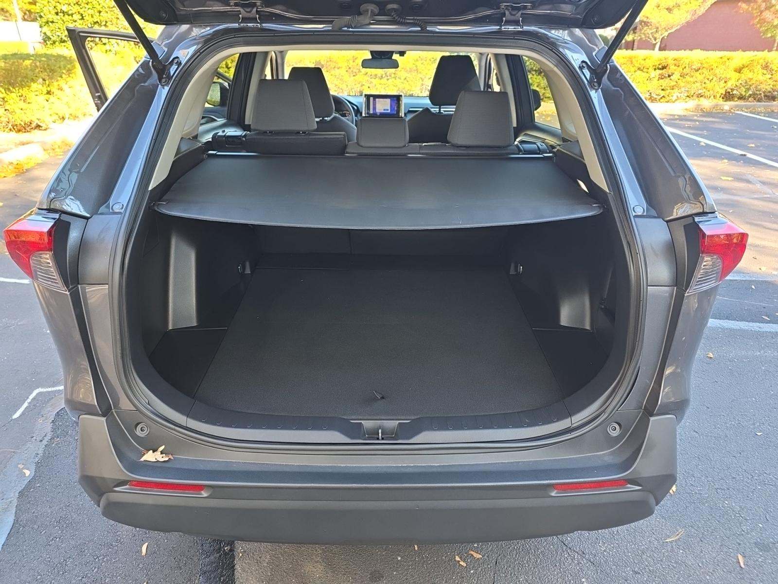 2025 Toyota RAV4 XLE AWD