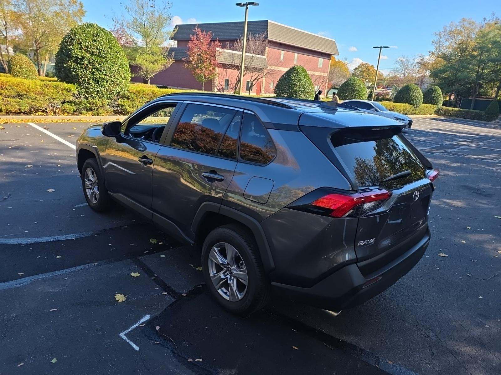 2025 Toyota RAV4 XLE AWD