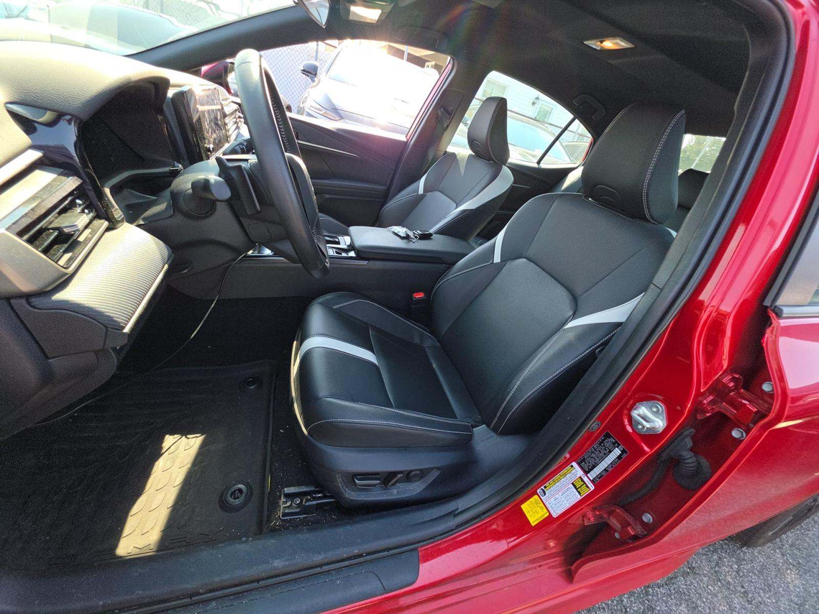 2025 Toyota Camry SE AWD