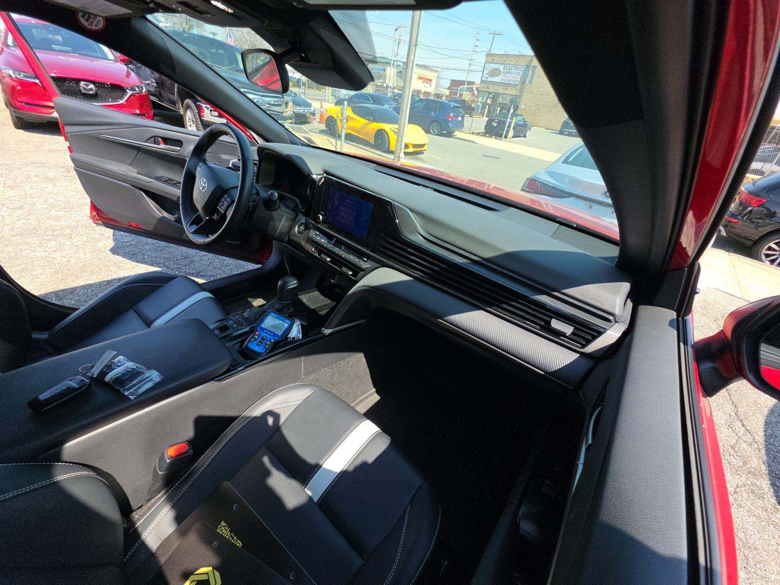 2025 Toyota Camry SE AWD