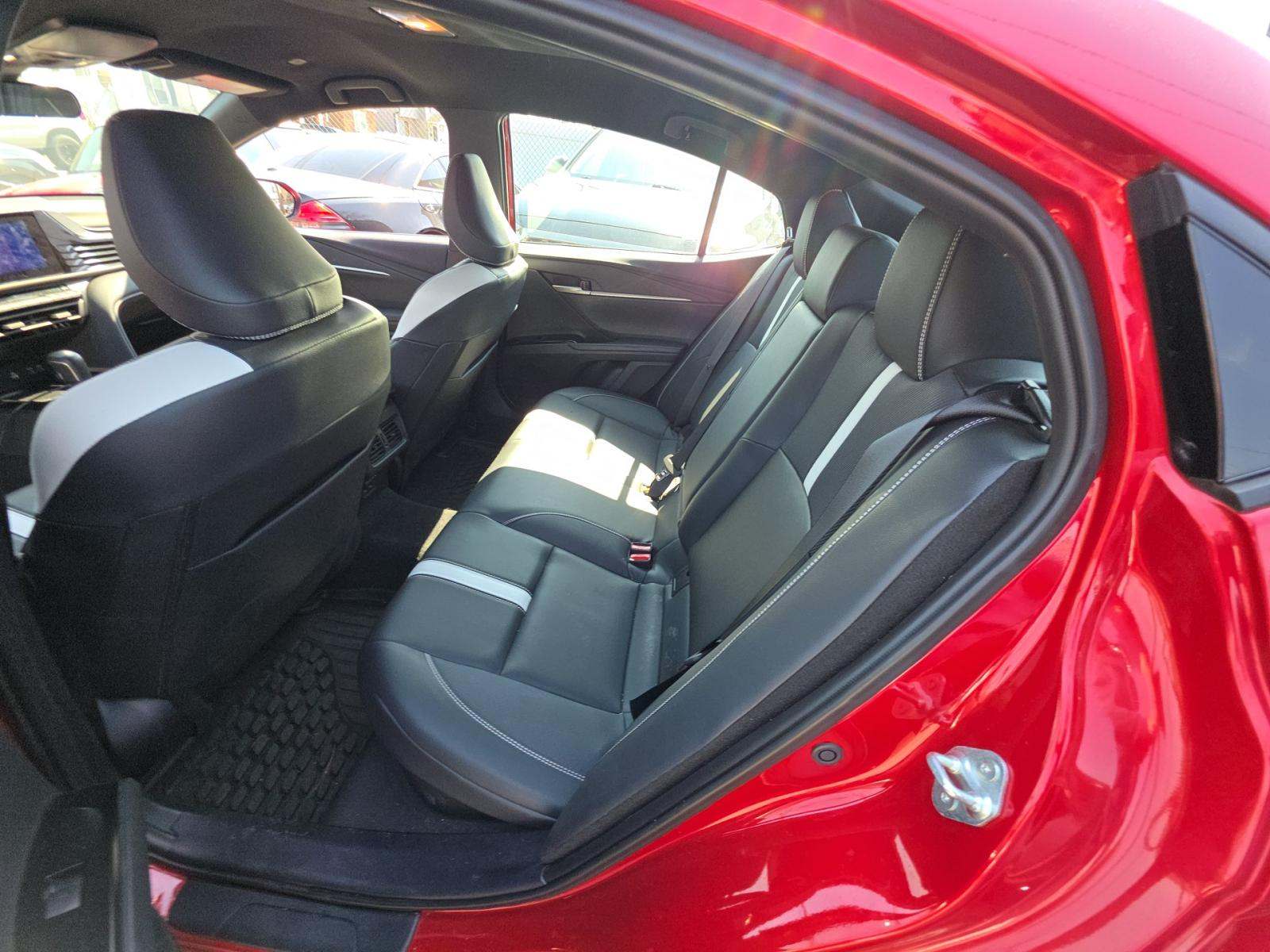 2025 Toyota Camry SE AWD