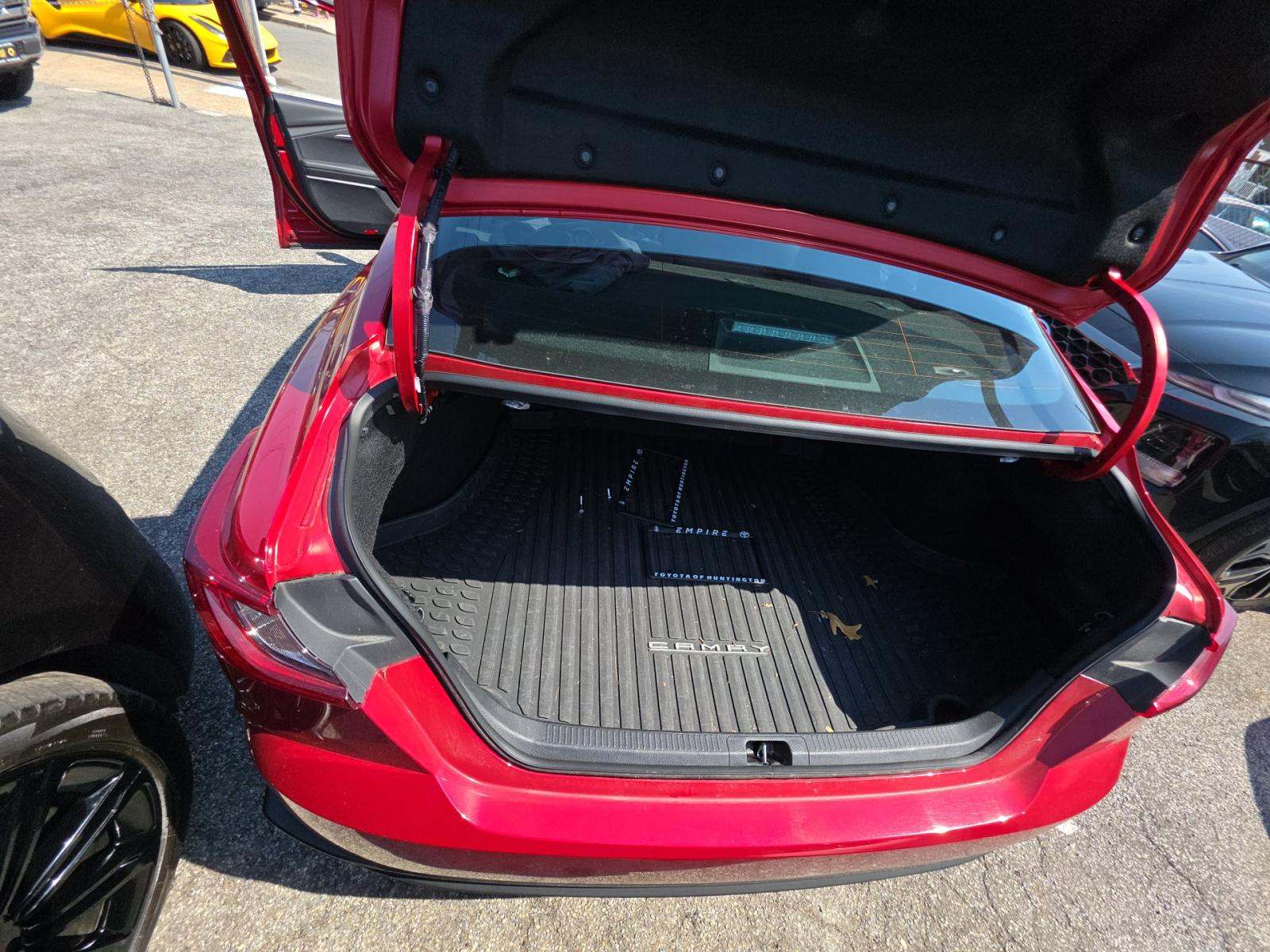 2025 Toyota Camry SE AWD