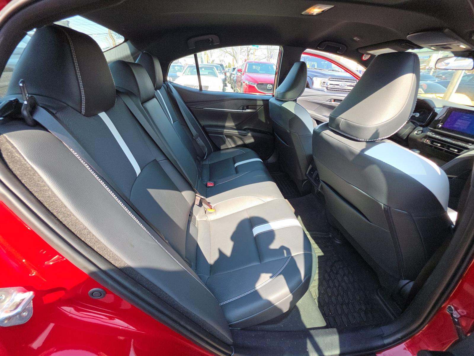 2025 Toyota Camry SE AWD