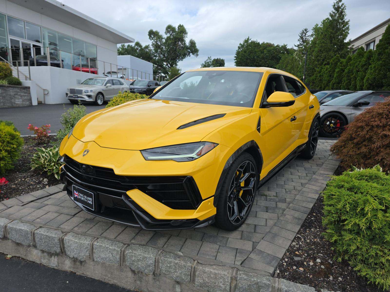 2024 Lamborghini Urus Performante AWD