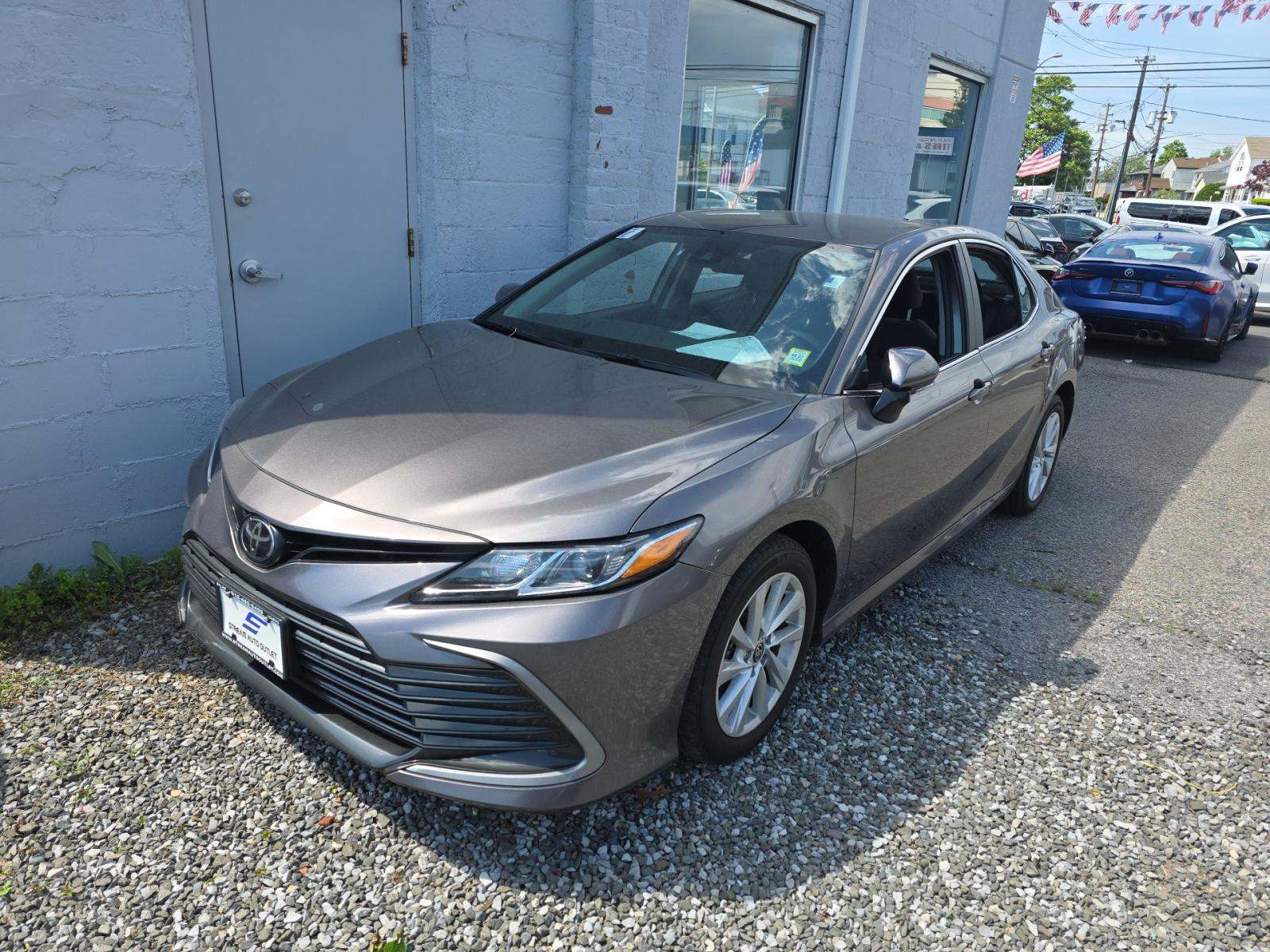 TOYOTA CAMRY - 1