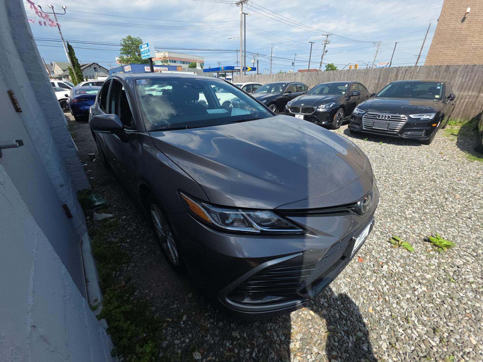 TOYOTA CAMRY - 4