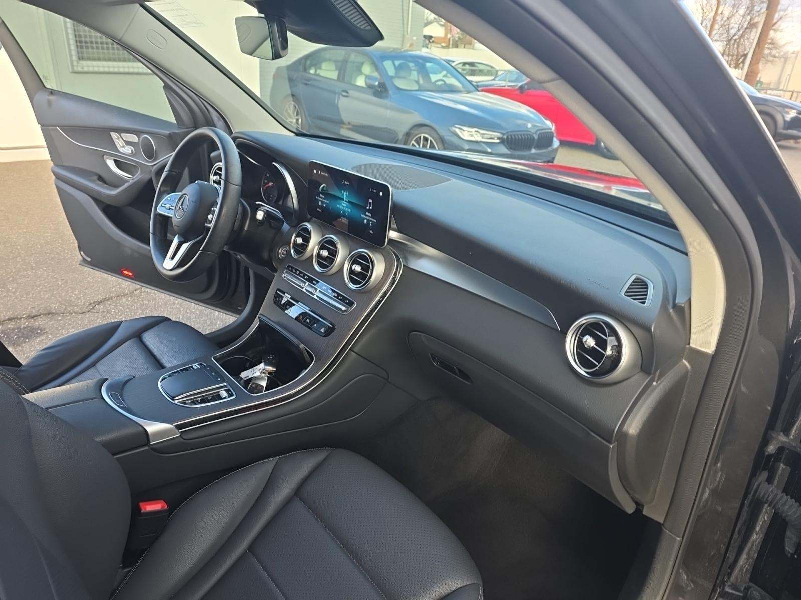 2022 Mercedes-Benz GLC GLC 300 RWD