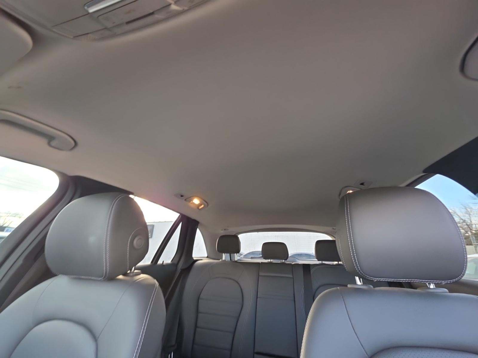 2022 Mercedes-Benz GLC GLC 300 RWD