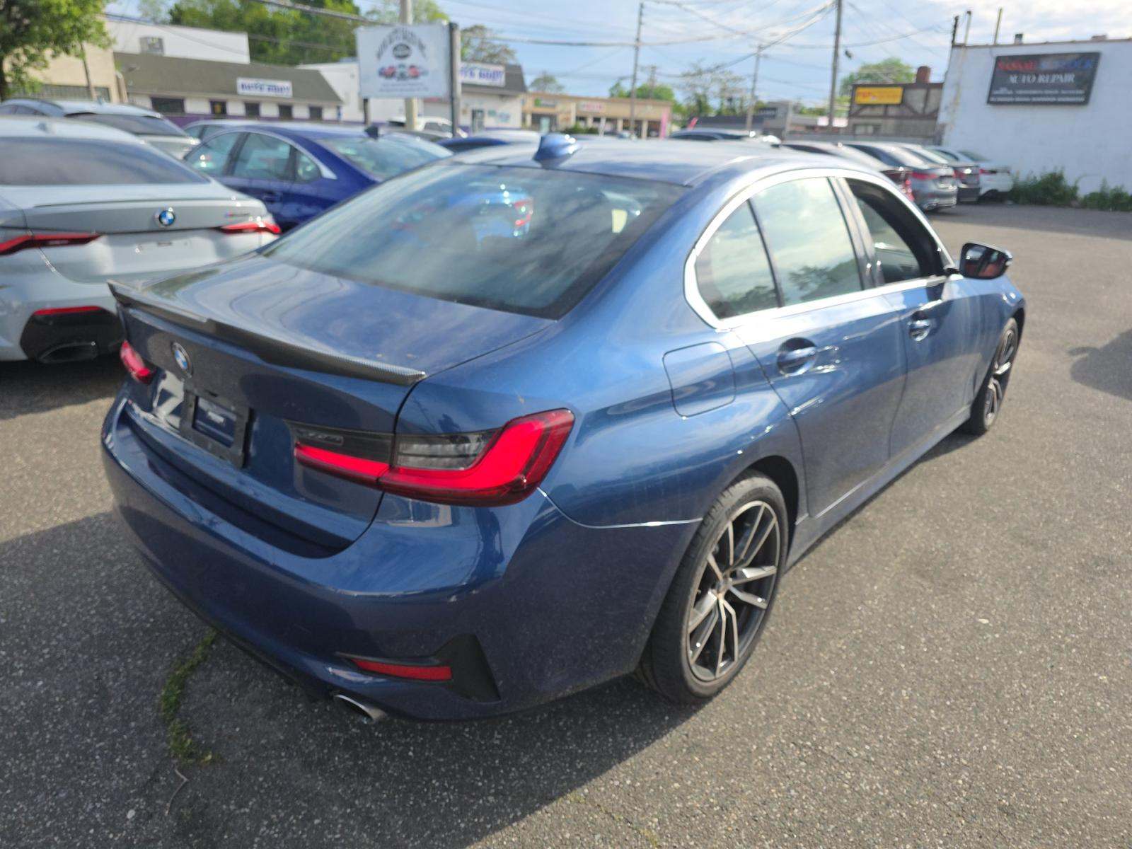 2022 BMW 3 Series 330i xDrive AWD