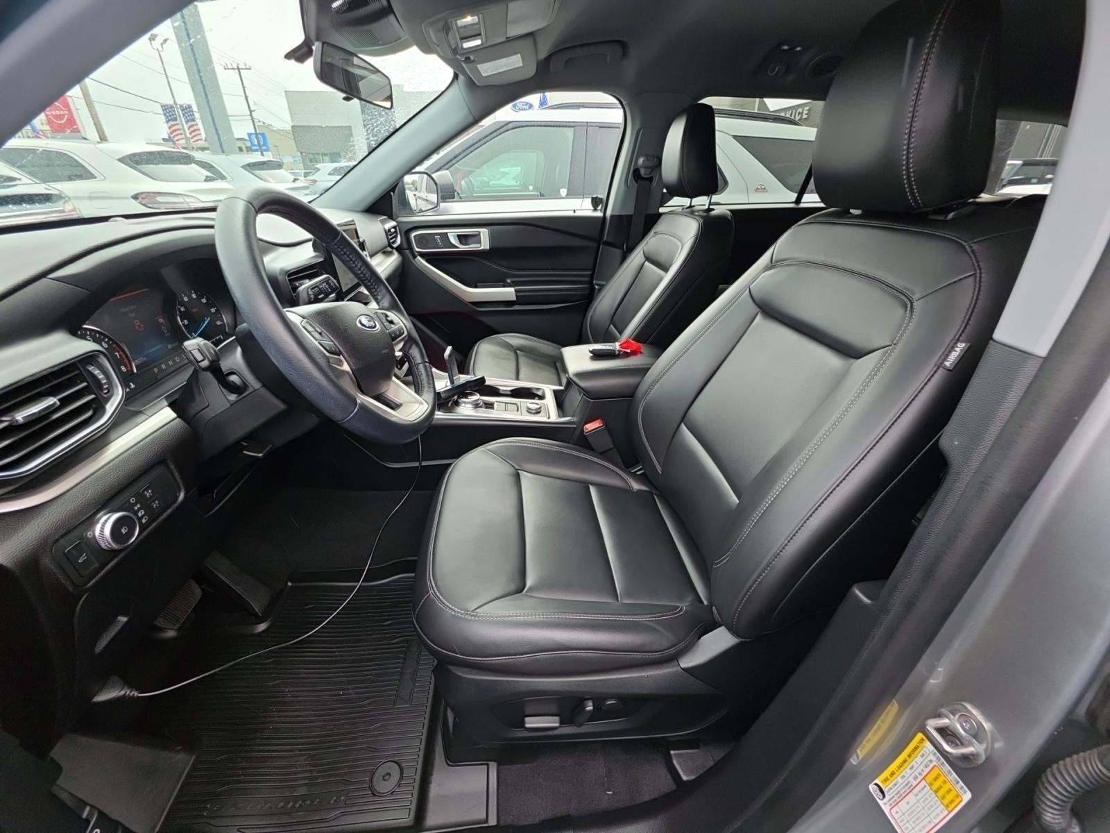 2022 Ford Explorer XLT AWD