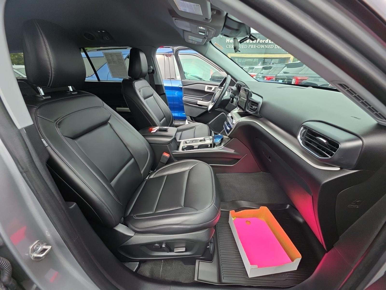 2022 Ford Explorer XLT AWD