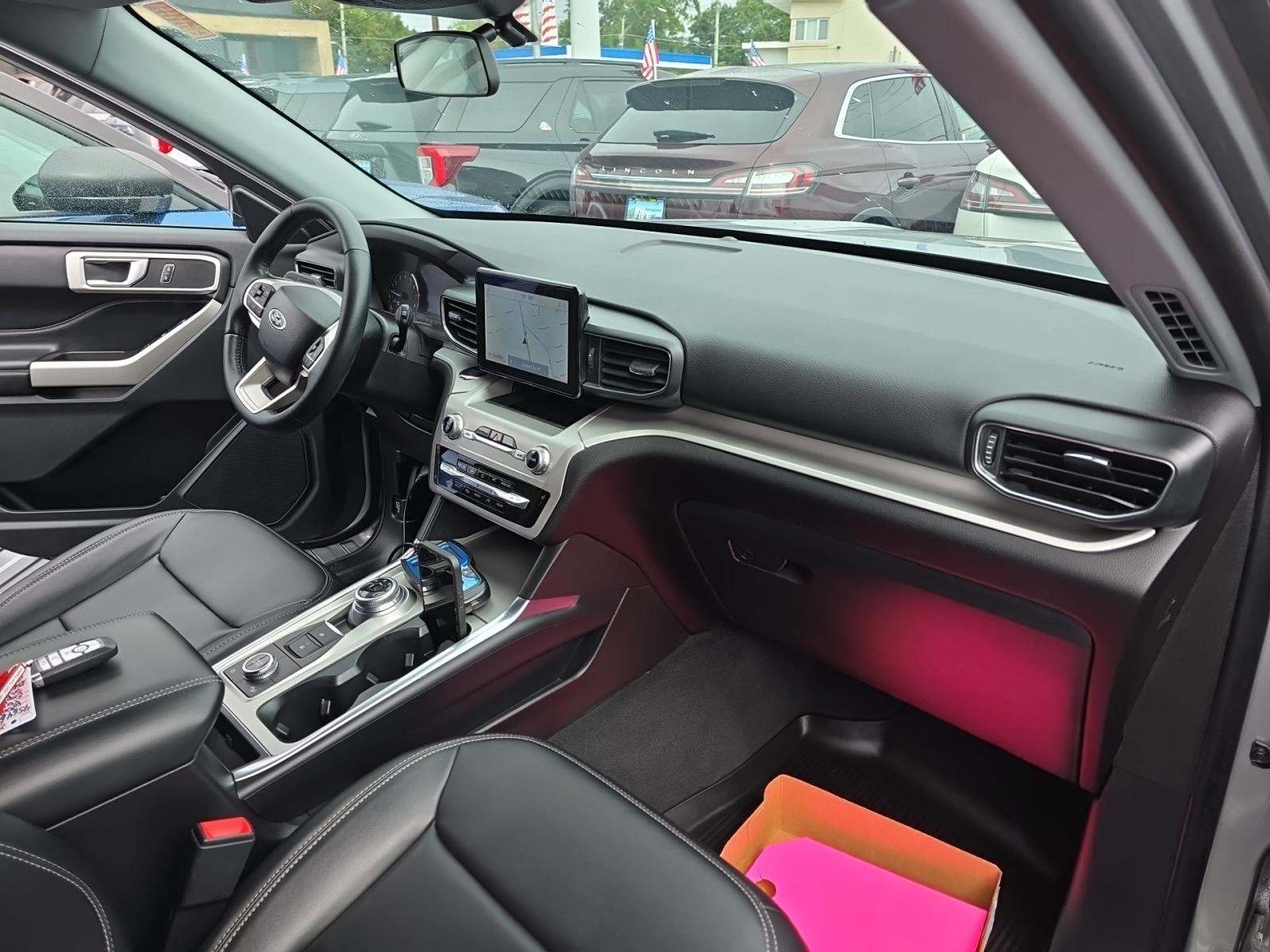 2022 Ford Explorer XLT AWD