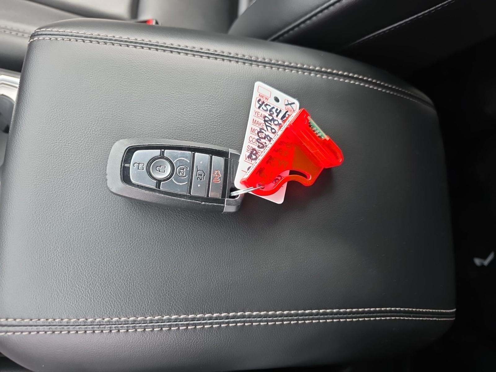 2022 Ford Explorer XLT AWD