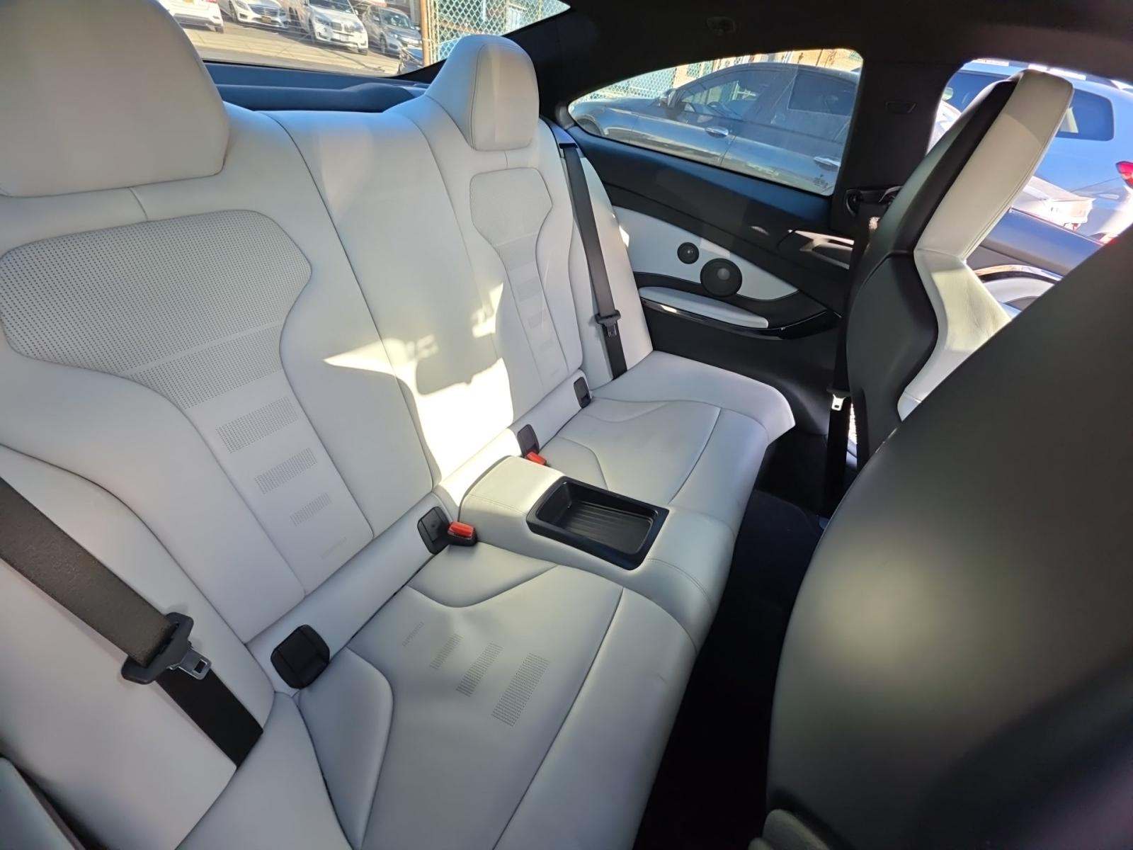 2018 BMW M4 Base RWD