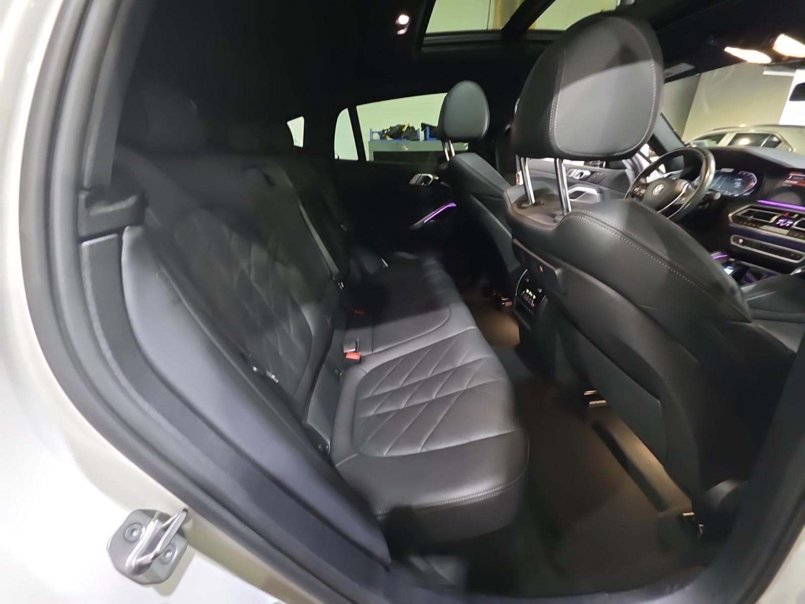 2023 BMW X6 xDrive40i AWD